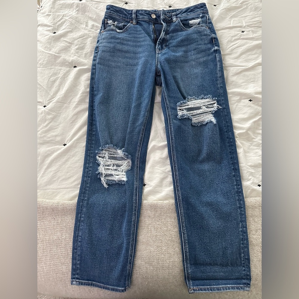 American eagle mom jeans